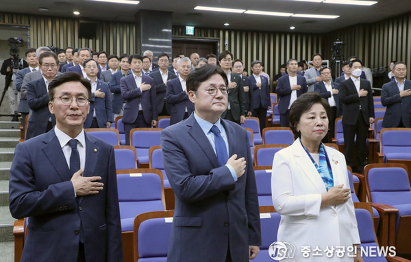 [속보] 민주당 원내대표 경선…홍익표·남인순 결선투표
