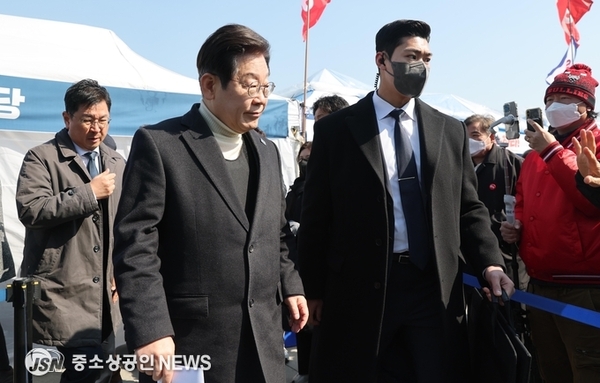 경찰, 이재명 대표 신변보호 시작 '암살 위협설'