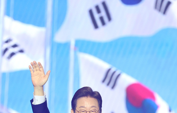 이재명 48.5％…김문수 13.4％·홍준표 10.2％·한동훈 9.7％ 오차내[리얼미터]