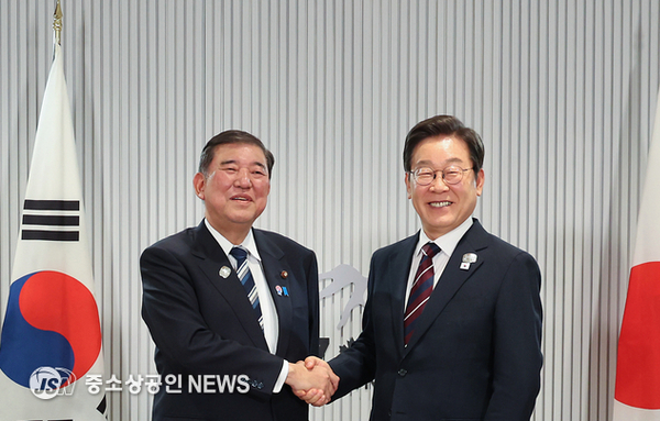 한국인 66·일본인 61 "역사문제 있어도 우호관계 심화해야"