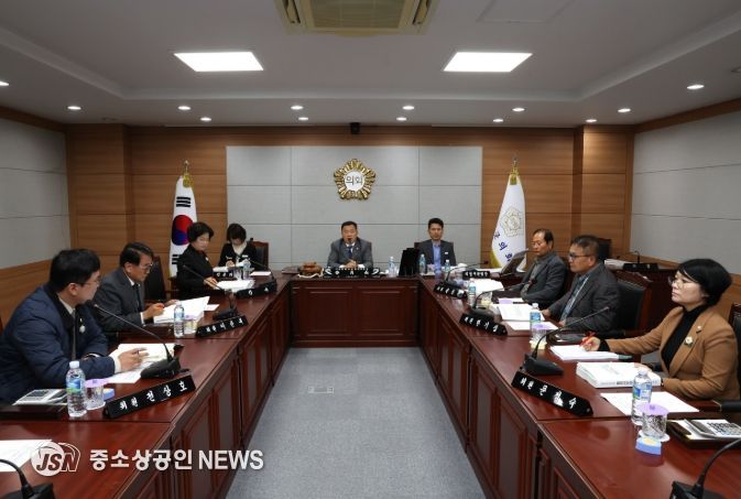 행정사무감사 특별위원회