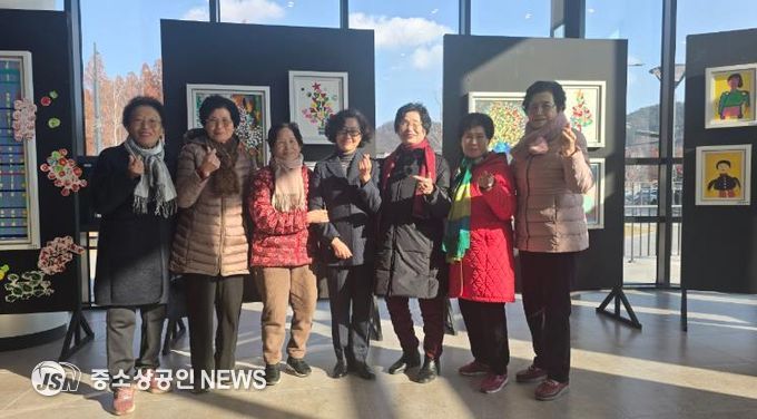 담양군, 어르신 삶의 이야기를 담은 ‘마음 위로 미술치료 작품전시회’ 개최