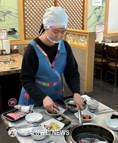 함평천지한우프라자, 위생용품 착용 사진