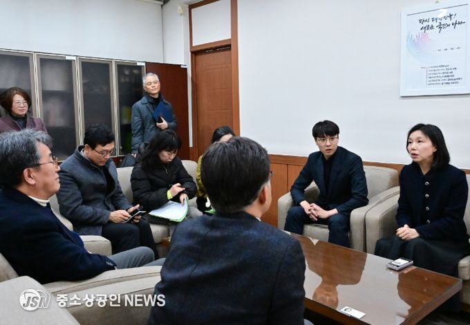 북성초등학교 긴급 방문한 최호정 의장