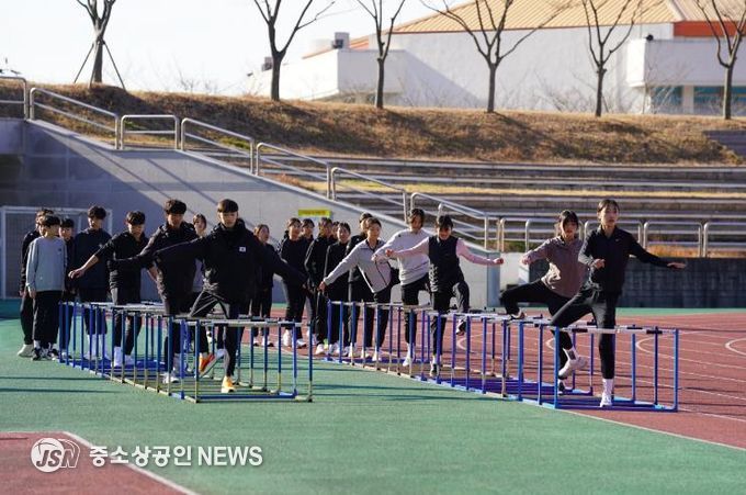 동계전지훈련 우슬경기장