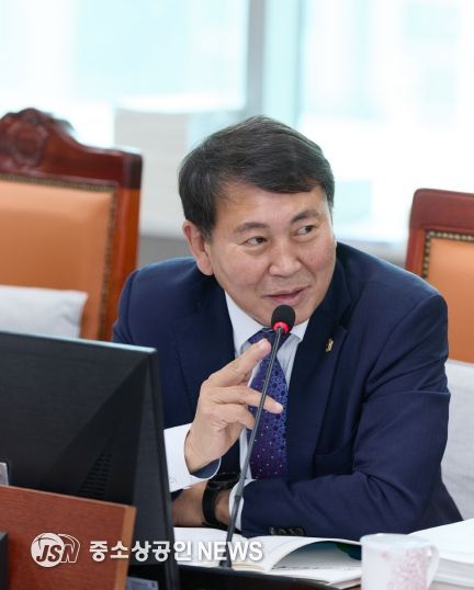 경기도의회 도시환경위원회 명재성 의원(더불어민주당, 고양5)