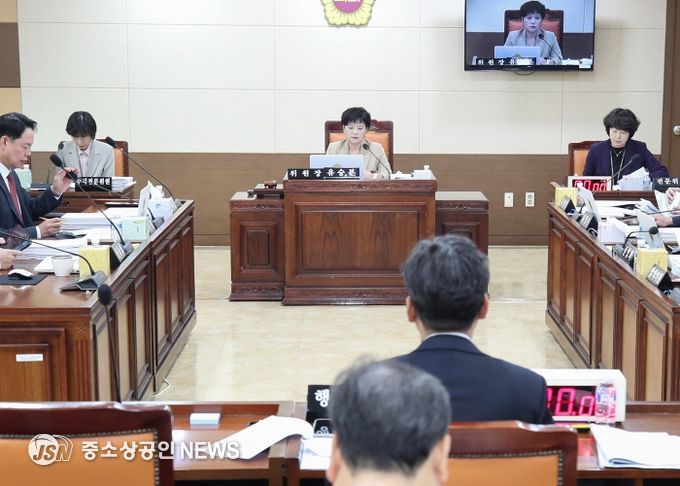 인천시의회 행안위, 제304회 임시회 안건 20건 심사