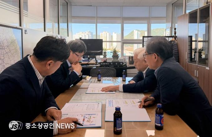 황인홍 무주군수 국비 확보(박봉용 재정관리국장)