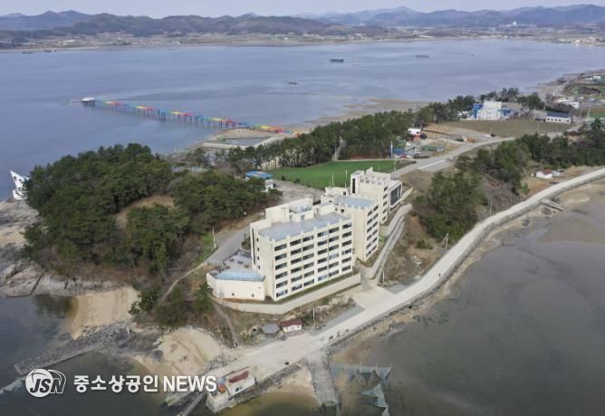 돌머리 해수욕장 전경