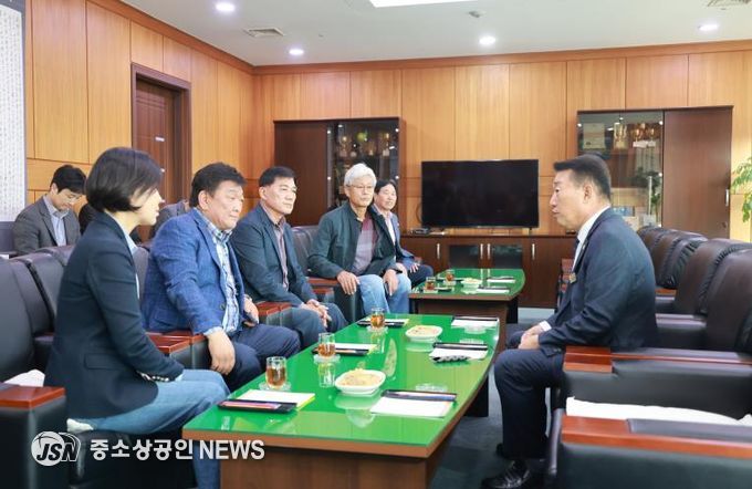 부안군의회, 현장의 목소리로 답 찾는다