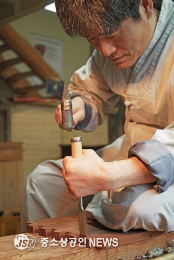 전라남도 무형유산에 지정된 설이환 소목장