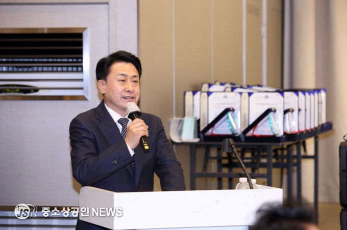 한국공익신문 김정균사장