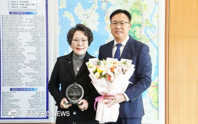 던필드그룹, 목포시에 사랑의 백미 700포 기탁