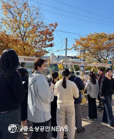 지난 14일 순천역 일대에서 원도심 맛집과 지역 상권을 알리기 위한 특별 행사 ‘먹깨비와 떠나는 순천역 미식여행’이 개최됐다