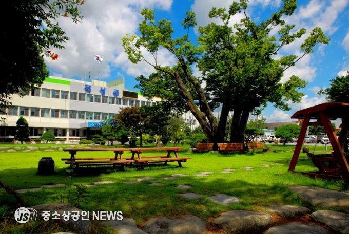1. 곡성군청 청사