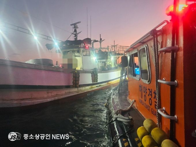 완도해경, 승선원 4명 전원 구조