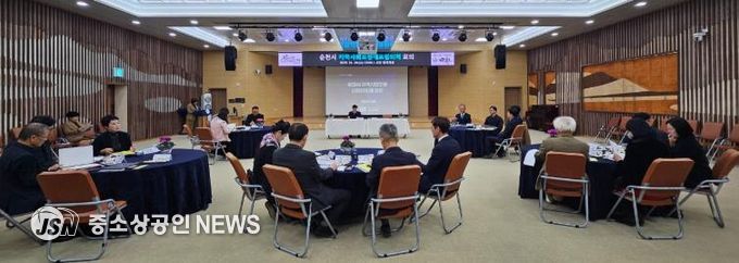 지난 19일 순천시청 대회의실에서 열린 지역사회보장대표협의체 회의