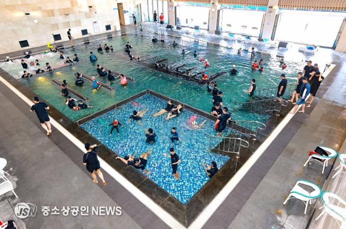 완도해양치유센터(1층 딸라소풀 전경)