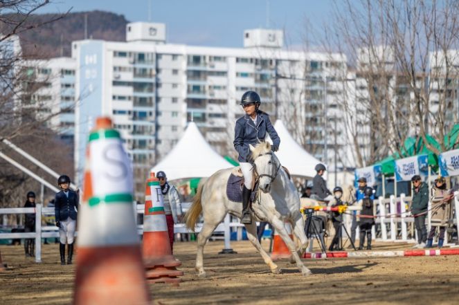 순천시, 제1회 팔마 유소년 승마대회