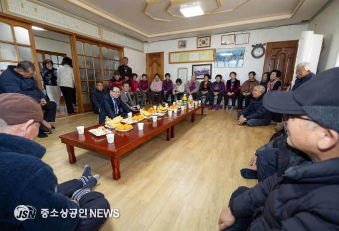 정헌율 시장, 지역 경로당 방문해 난방·안전 상태 확인