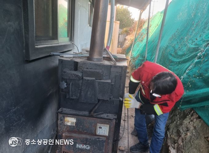 지상과 공중 인력 총동원, 불법 소각행위 집중 단속